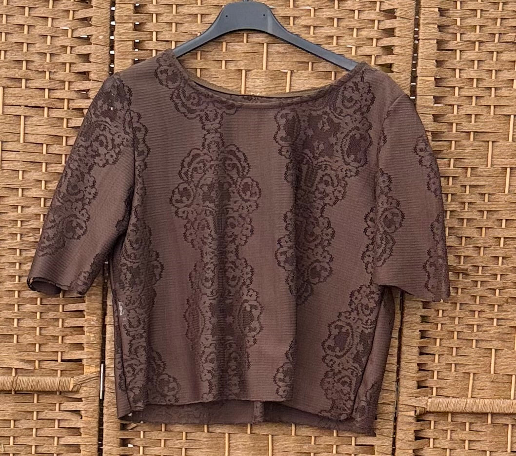 Lace Top – Short Sleeves & Round Neck in Dark Brown & Black