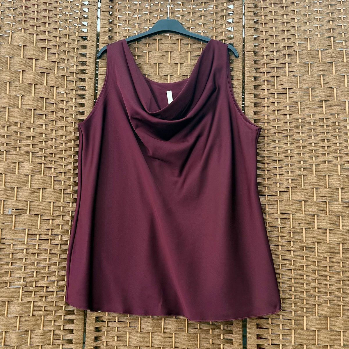 Satin trape burgundy blouse