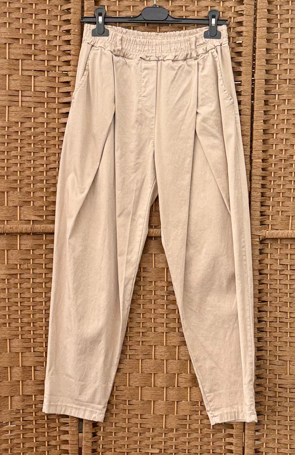 Lyocell Baggy Trousers – Low Waste, Elastic Waist in White, Beige & Dark Beige