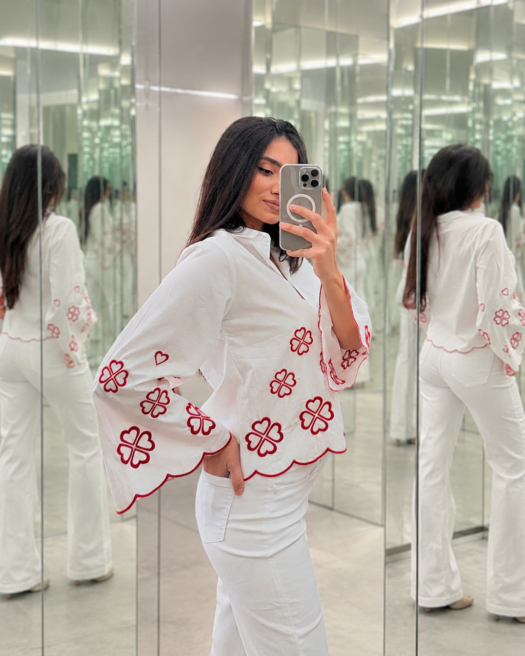 White Cotton Shirt with Red Embroidered Hearts – Wide Sleeves