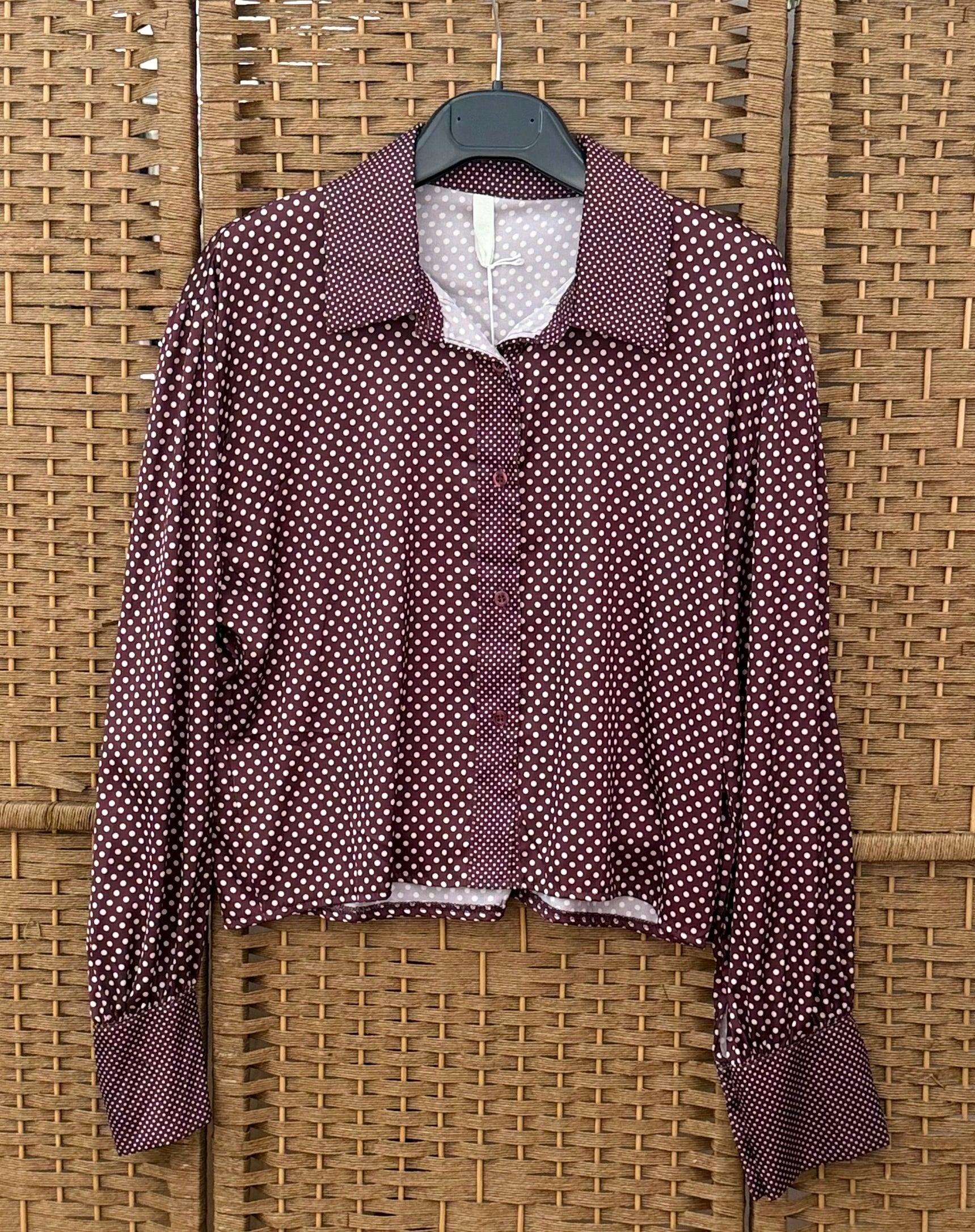 Shirt burgundy with dots