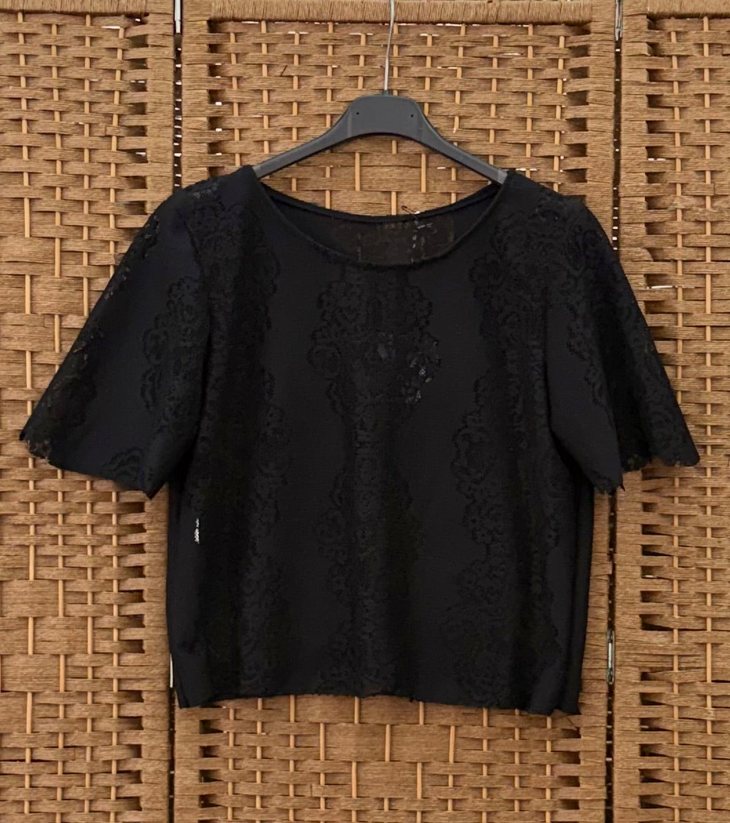 Lace Top – Short Sleeves & Round Neck in Dark Brown & Black
