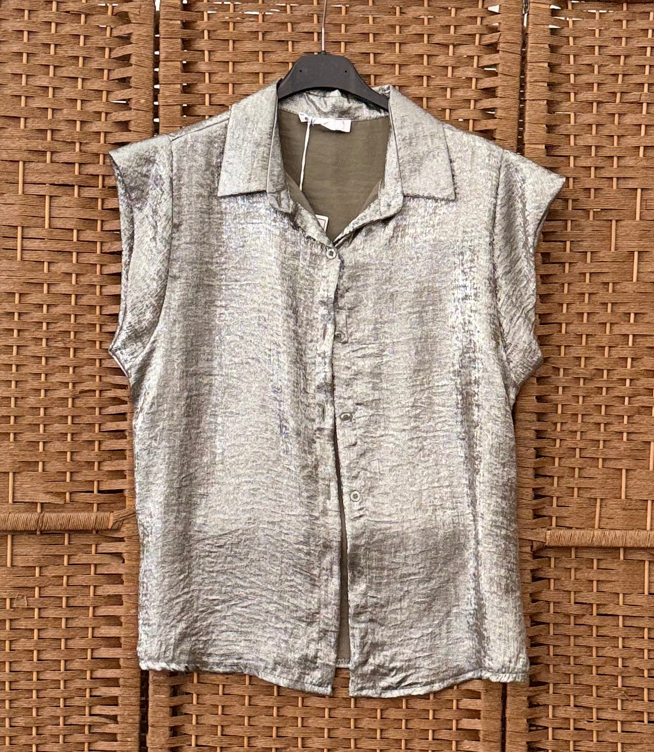 Shiny Short-Sleeve Shirt – Light Khaki