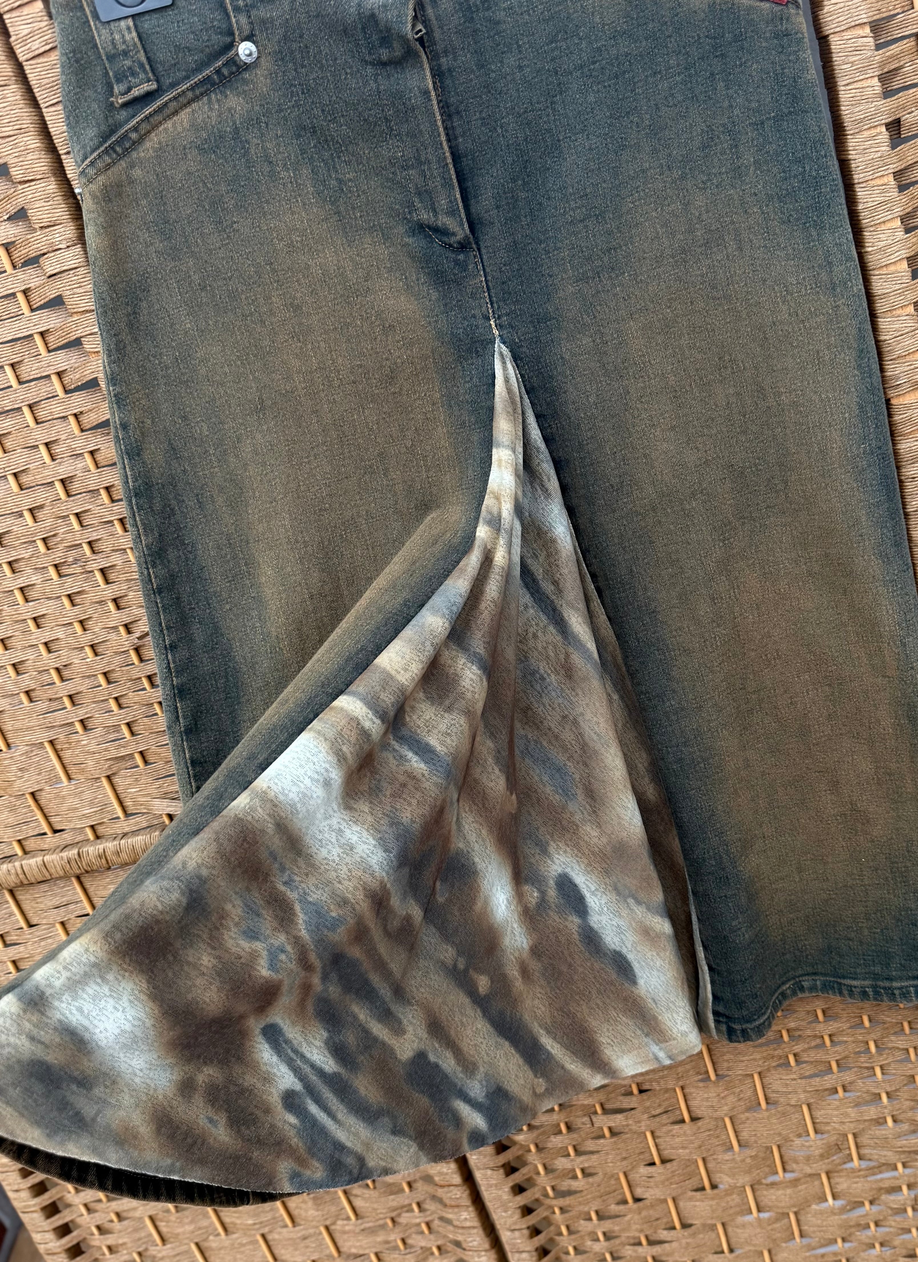 Jeans skirt with opening front