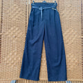 Trousers in dark blue lightweight denim