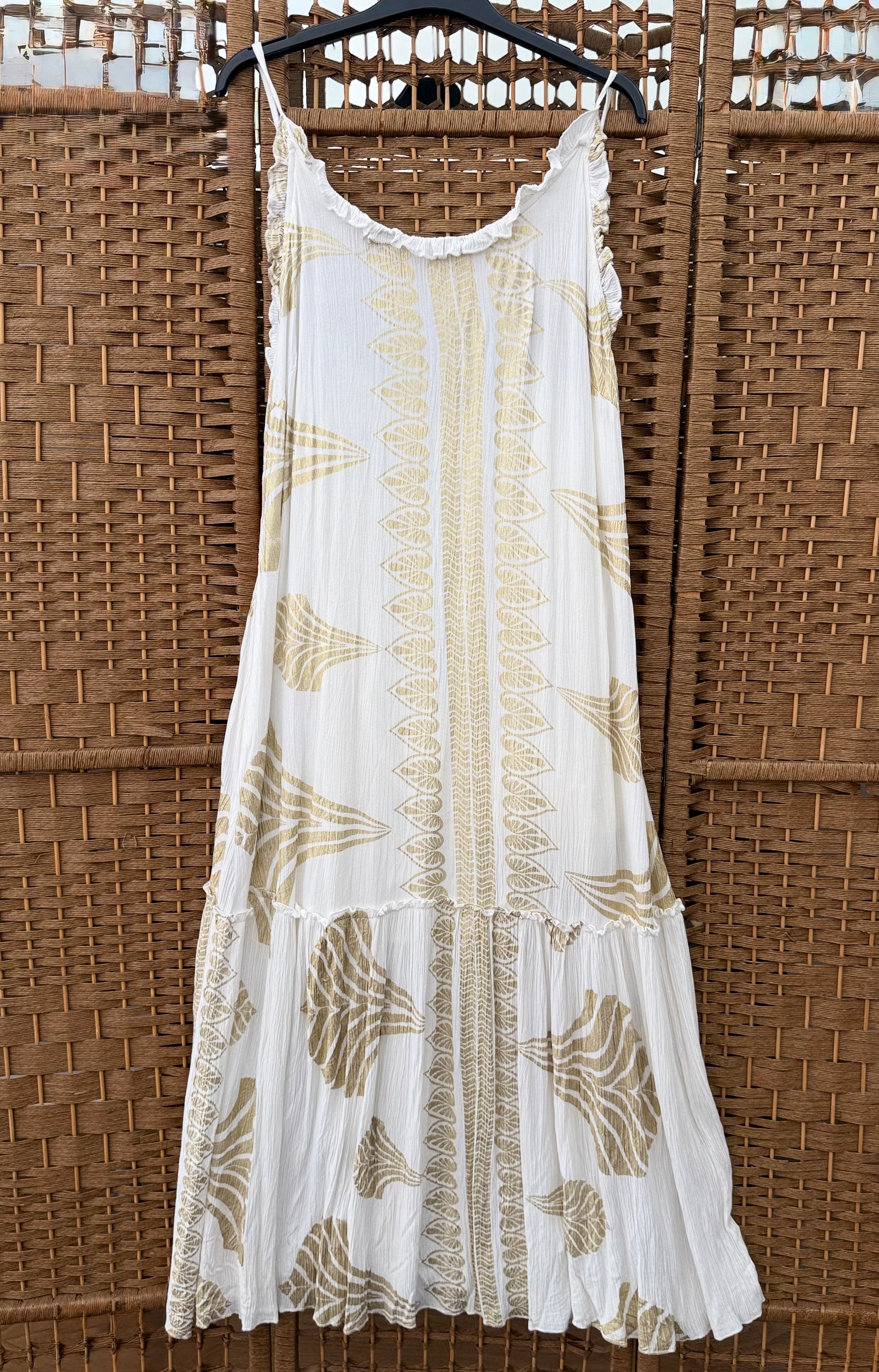 Wrinkled Viscose Open-Back Dress – White & Almond Green