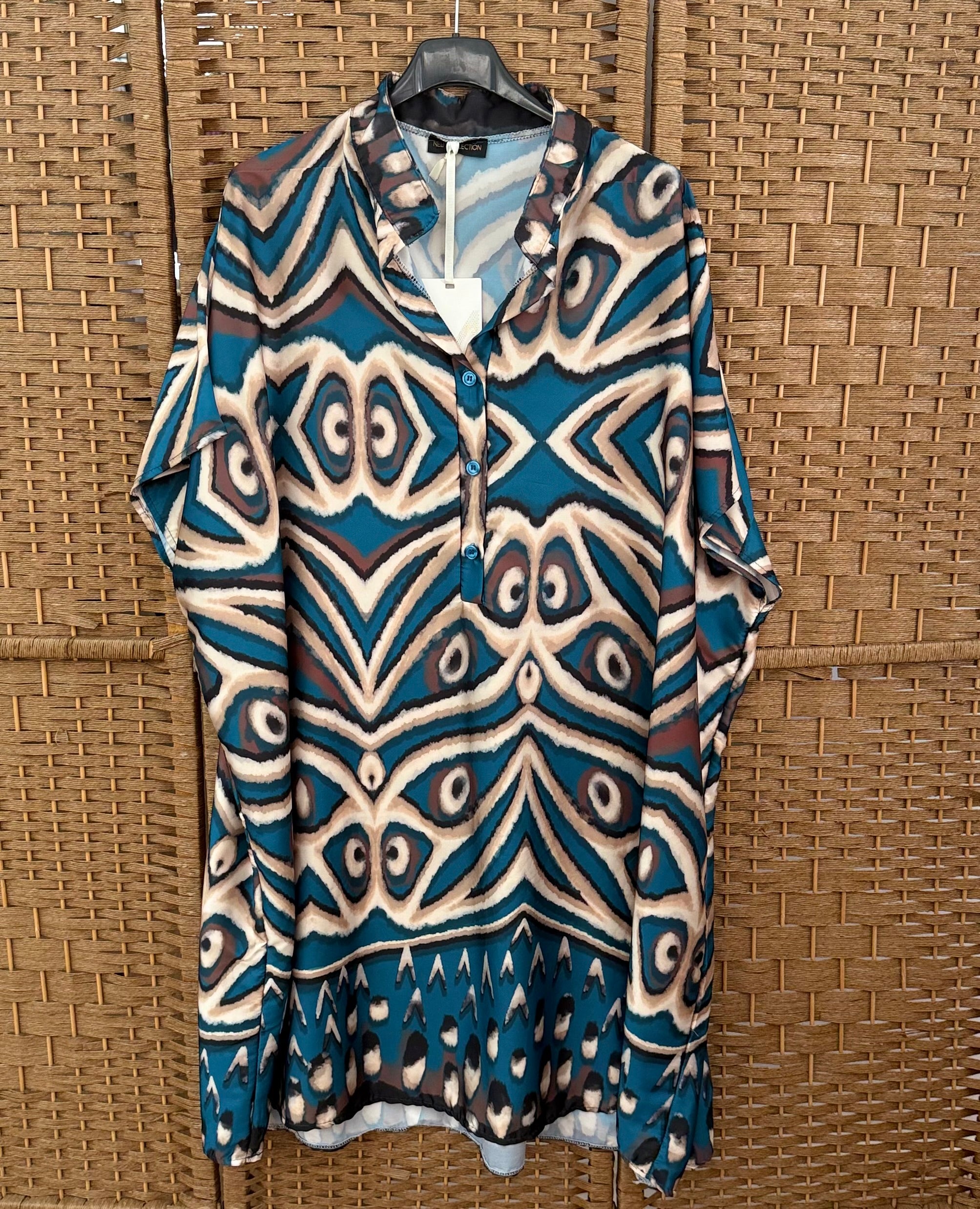 Dress with beige brown and dark turquoise patterns, oversized