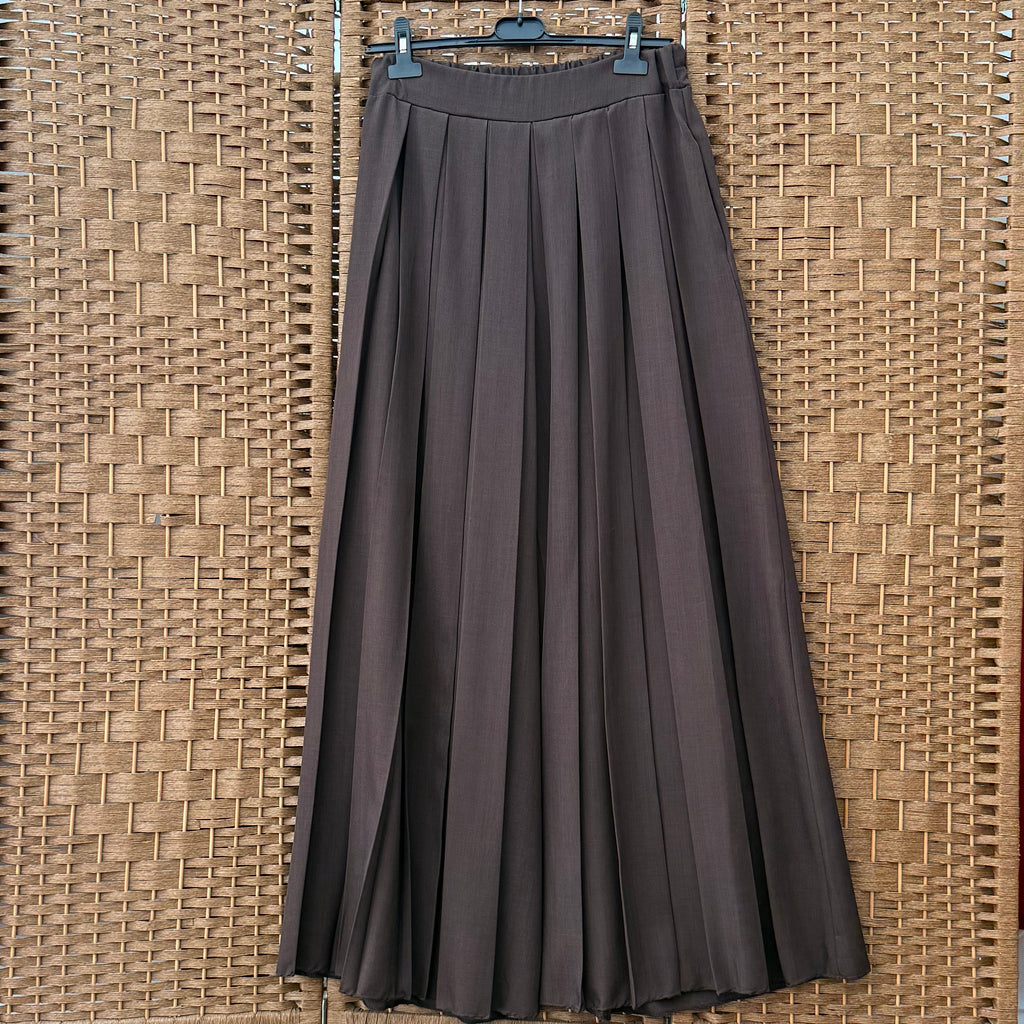 Pleated Wide-Leg Trousers