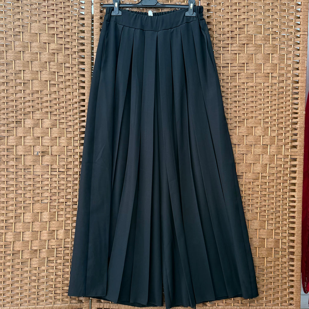 Pleated Wide-Leg Trousers