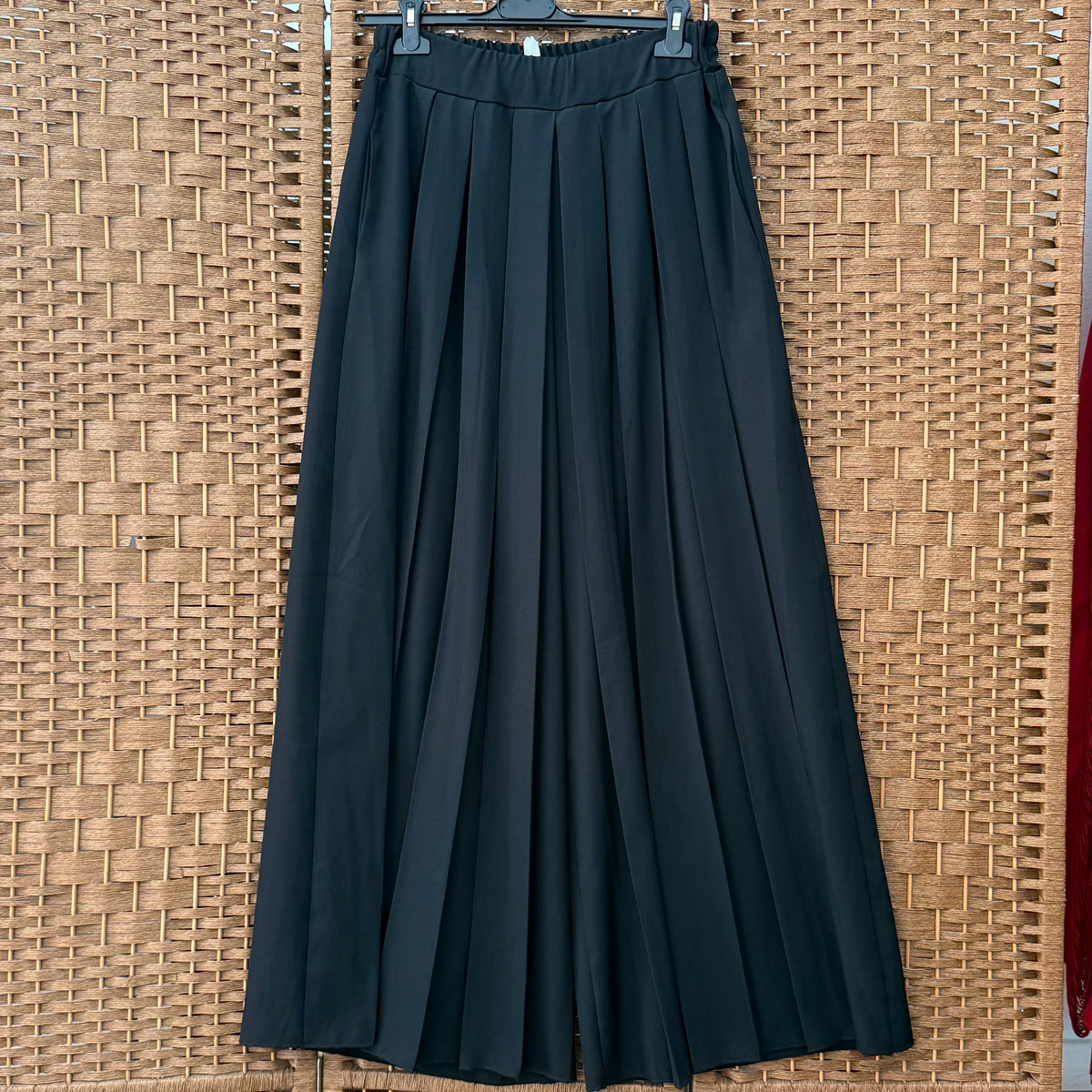 Pleated Wide-Leg Trousers